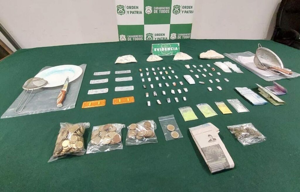 Coquimbo: OS7 desbarata punto de venta de drogas en San Juan