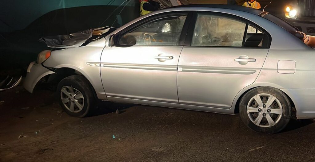La Serena: PDI investiga a la banda de robos violentos cuyos integrantes terminaron incrustados en un poste tras huir