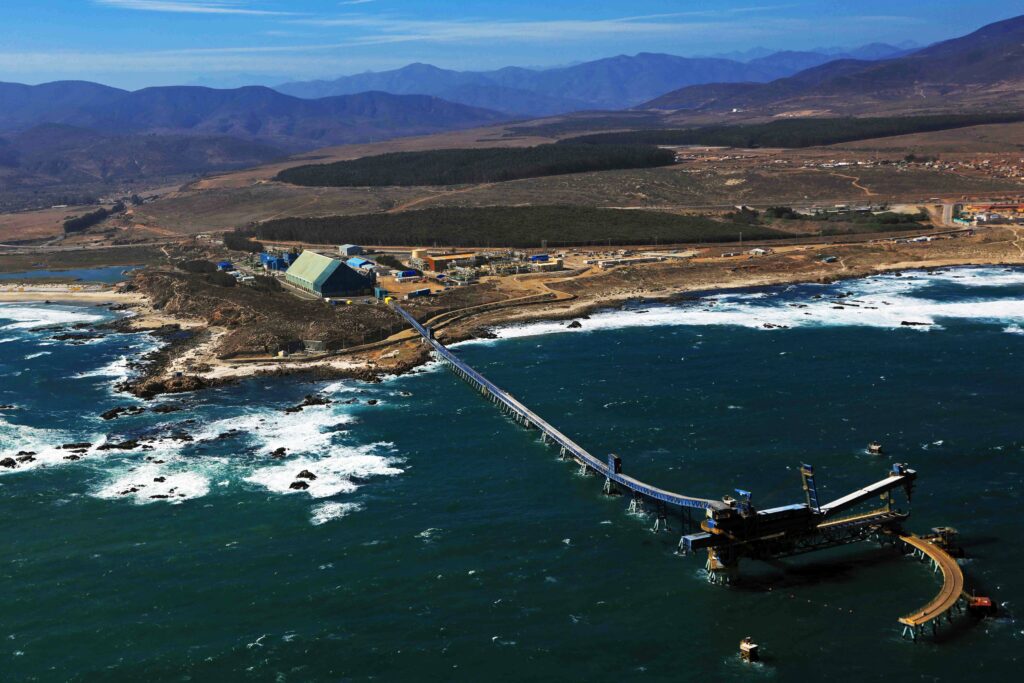 Los Pelambres cumple 24 años con la meta de operar principalmente con agua de mar