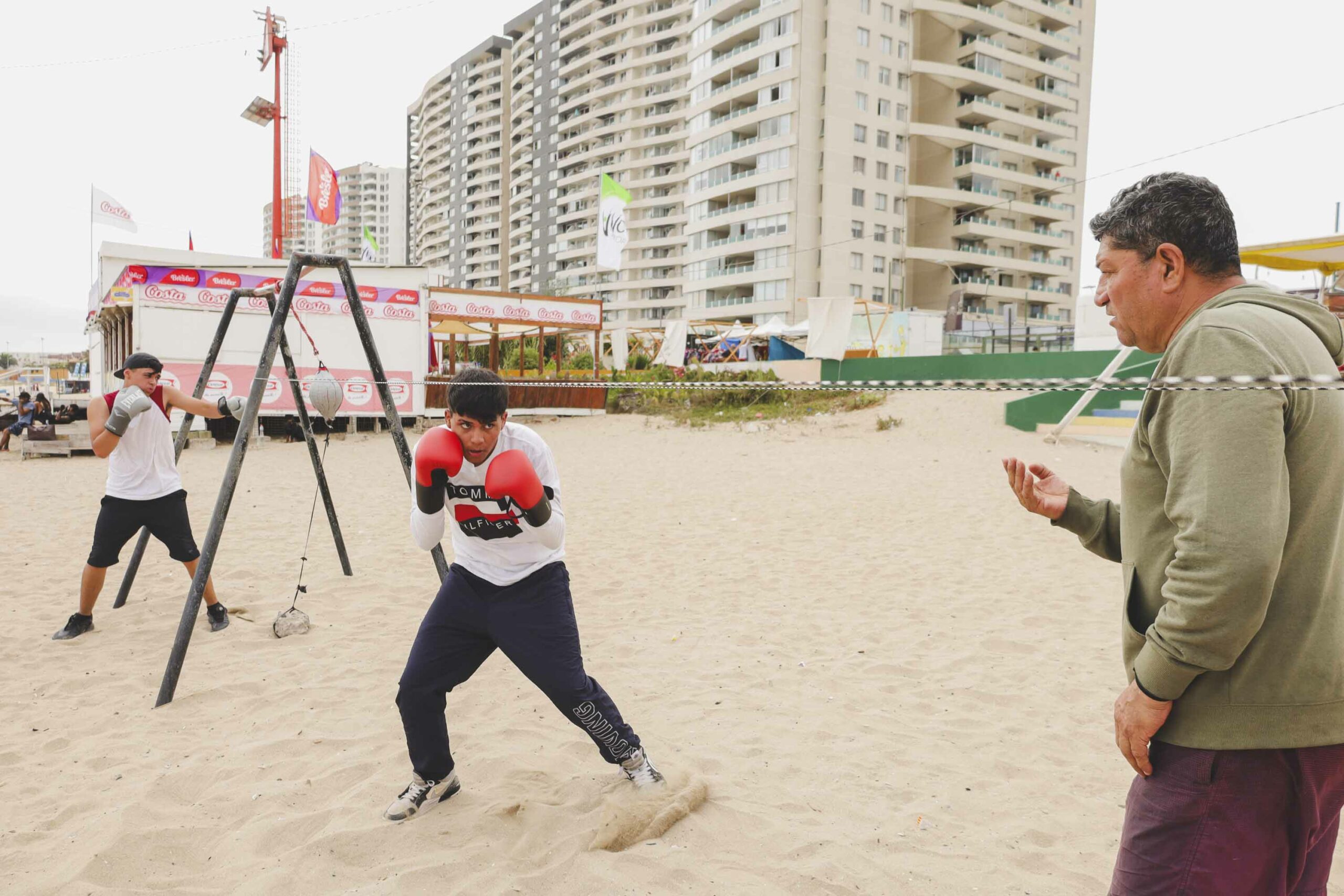 Coquimbo: Invitan a inédita jornada de boxeo al aire libre en Playa La Herradura