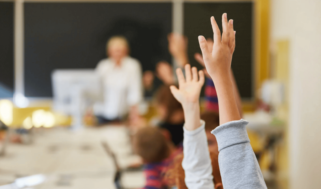 Encuesta de SENDA arroja que 77% de estudiantes de la región declara sentirse feliz