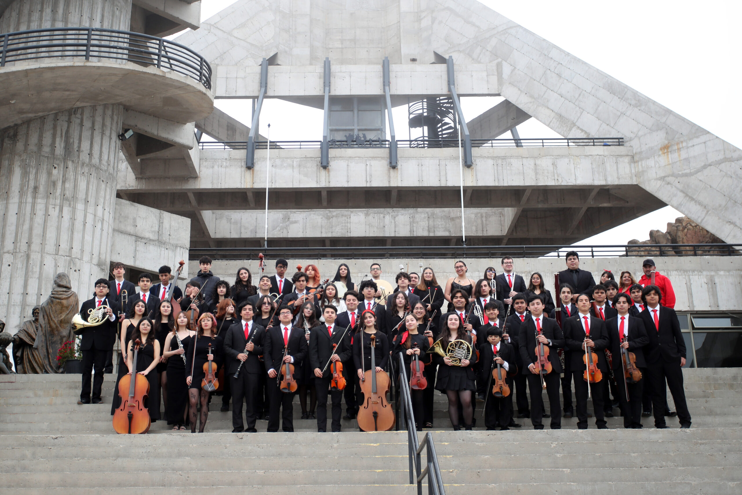 Orquesta Sinfónica Juvenil Regional de Coquimbo cierra su temporadaen la Cruz del Tercer Milenio
