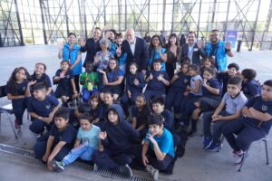 Consumo de alcohol y marihuana alcanza su nivel más bajo en 30 años