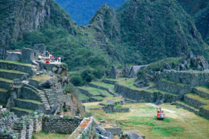 Los Jaivas presentan documental Alturas de Macchu Picchu al aire libre en versión remasterizada