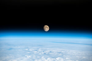 ¿La Tierra tendrá dos lunas hasta el 2083? La idea detrás del objeto 2025 PN7