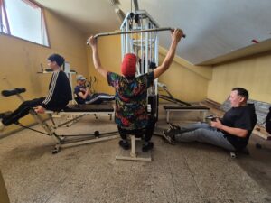 Seis jóvenes en proceso de reinserción social inician curso de salvavidas