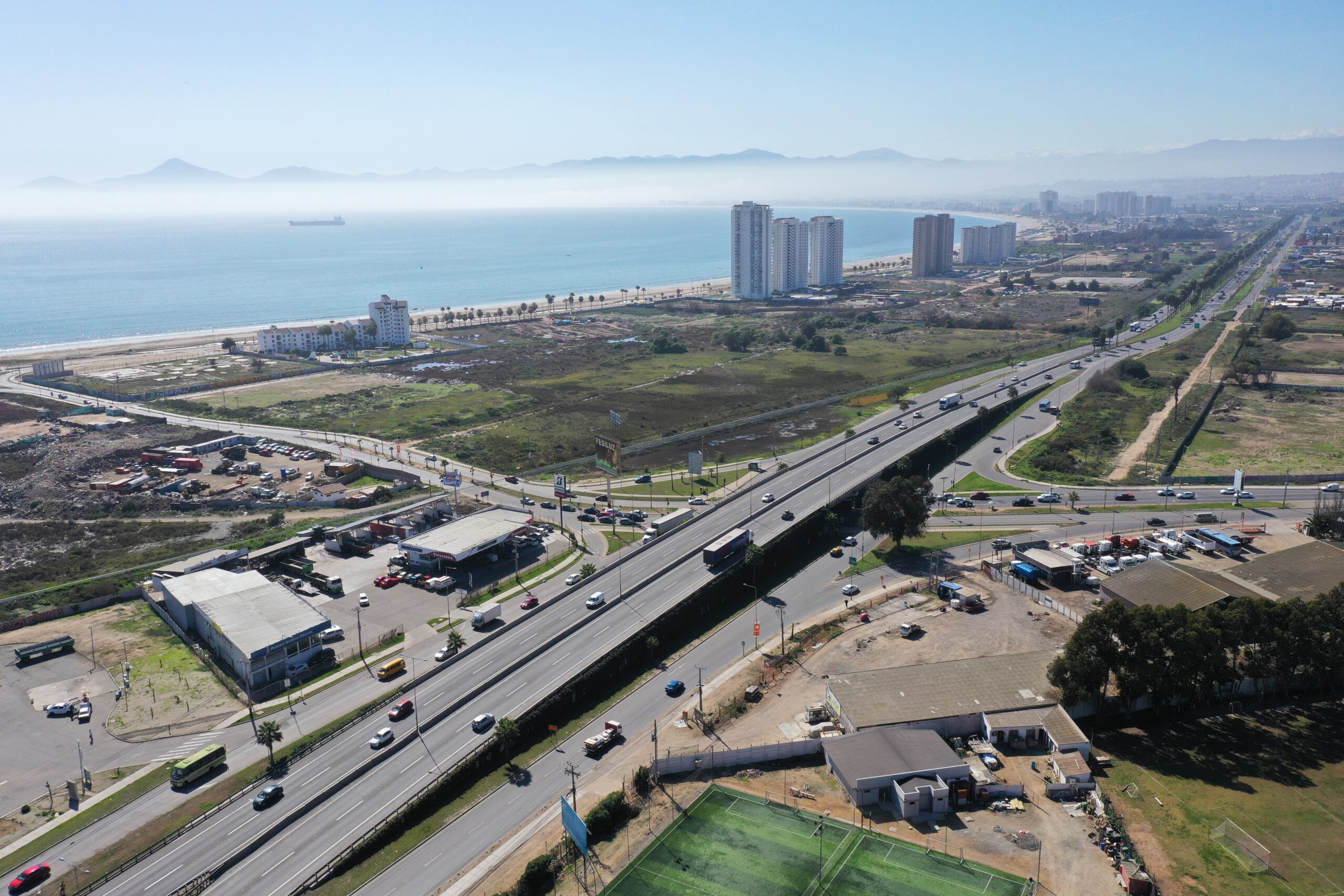 Avanzan obras de seguridad vial en tramo urbano de la ruta 5 norte